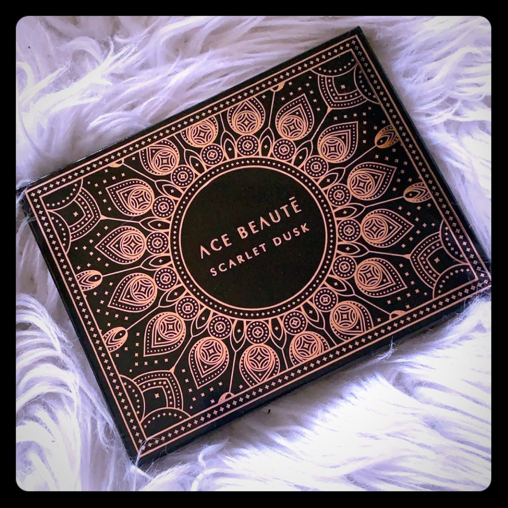 Ace Beaute eyeshadow pallet